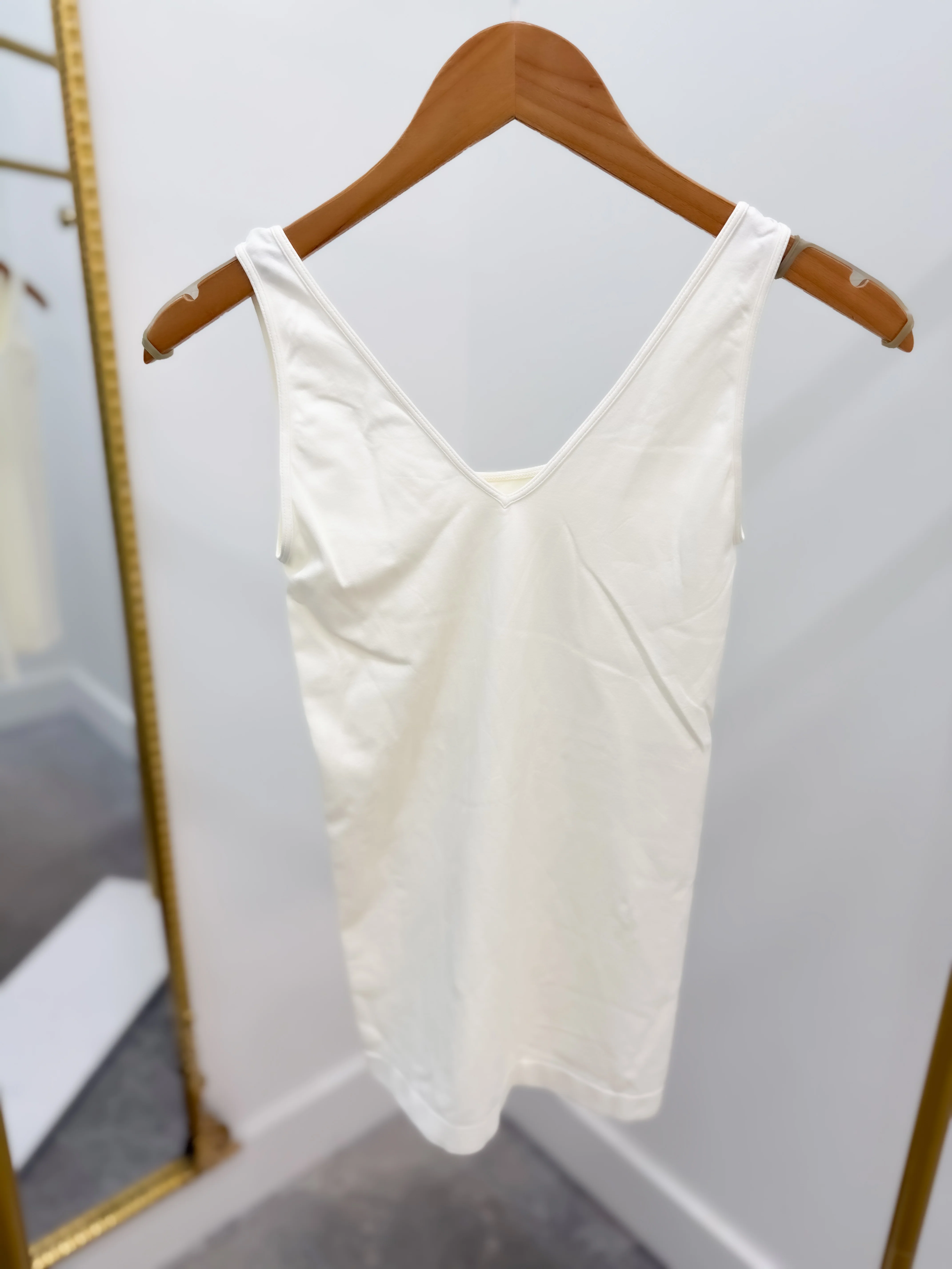 One Size Reversible Tank Top - Image 10